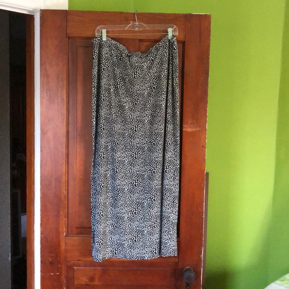Leota maxi skirt, size 2L